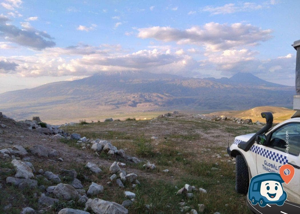 Ağrı Dağı Manzaralı Ağaç Altı Kamp Alanı - Doğubayazıt, foto 4