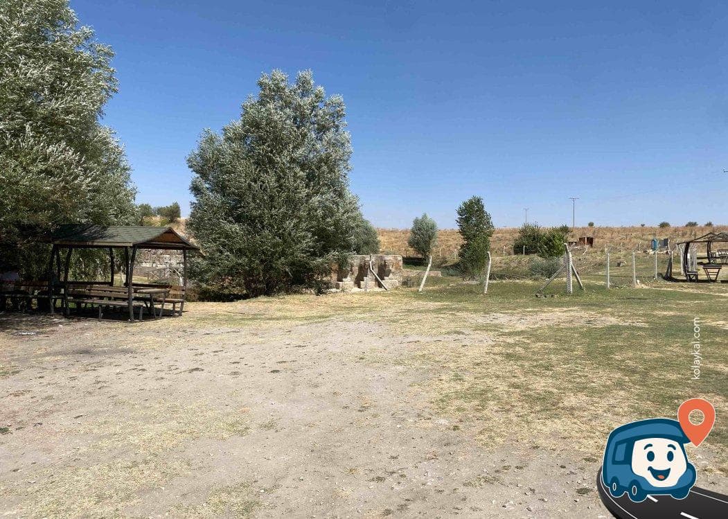Hitit Su Anıtı Yanı Ormanlık Kamp Alanı - Beyşehir, Konya, foto 1