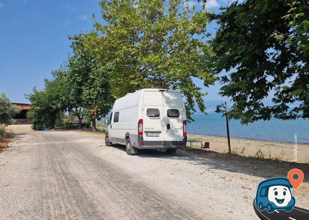 İznik Gölü Kenarı Ağaç Altı Kamp Alanı - Orhangazi̇, Bursa, foto 2