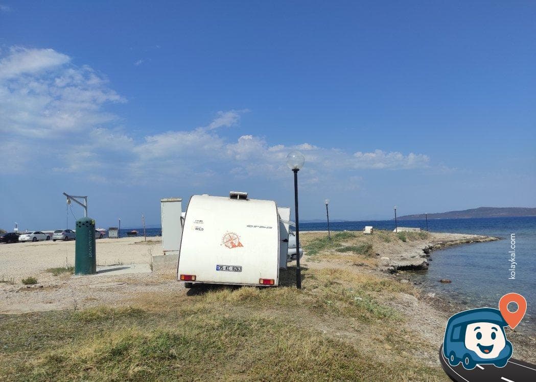 Ege Denizi Kenarında Sakin Kamp ve Park Yeri - Karaburun, İzmir, foto 2