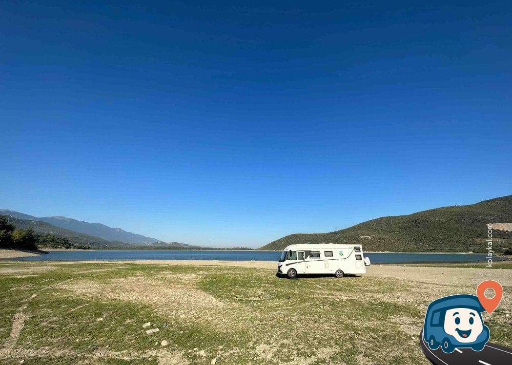 İznik Gölü Kenarı Kamp ve Karavan Alanı - Kestel, Bursa, foto 3