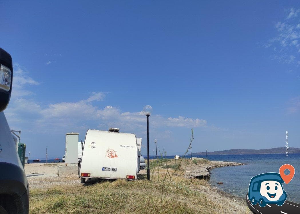 Ege Denizi Kenarında Sakin Kamp ve Park Yeri - Karaburun, İzmir, foto 1