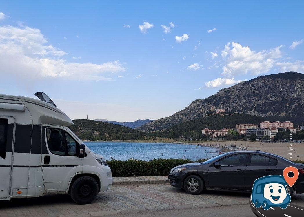 Burdur Gölü Sahili Yol Kenarı Kamp Alanı - Eğirdir, Isparta, foto 1
