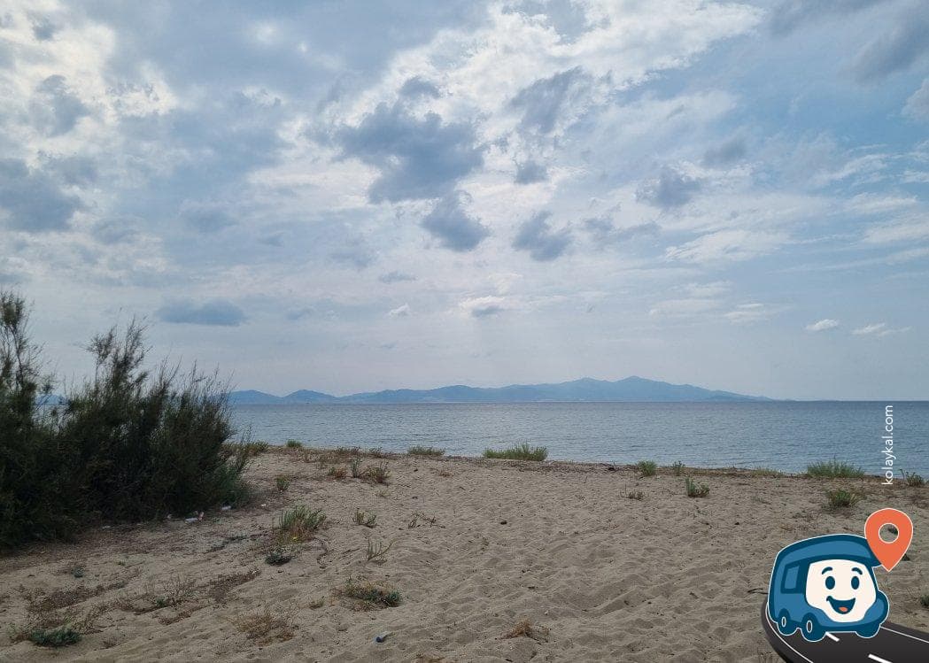 Kumlu Otopark ve Kamp Alanı - Dikili, İzmir, foto 2