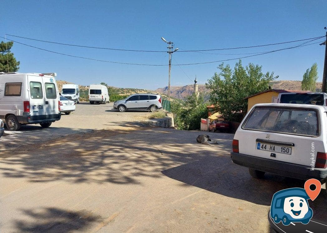 Arapgir Cittaslow Şehir Merkezi Otoparkı ve Kamp Alanı - Malatya, foto 1