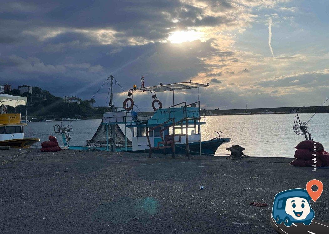 Çarşıbaşı Limanı Otopark ve Kamp Alanı - Trabzon, foto 1
