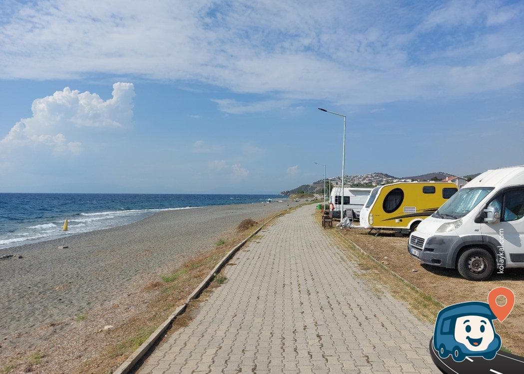 Gümüldür Sahili Kamp ve Karavan Alanı - Seferihisar, İzmir, foto 2
