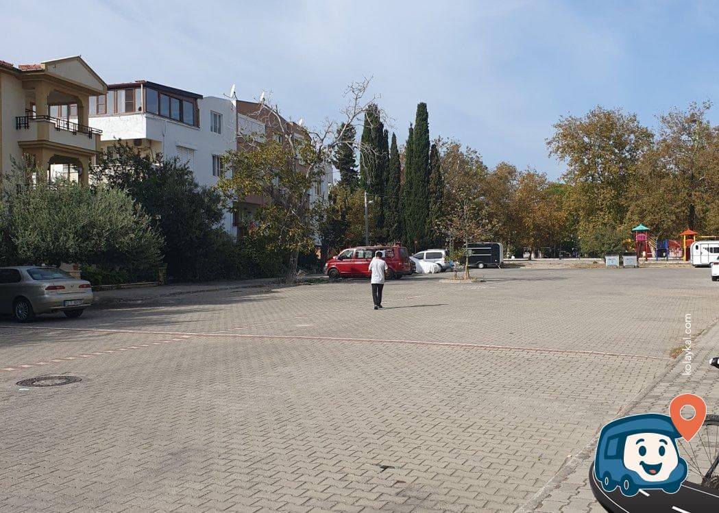 Ayvalık Merkez Ücretsiz Otopark ve Konaklama Noktası - Edremit, Balıkesir, foto 1