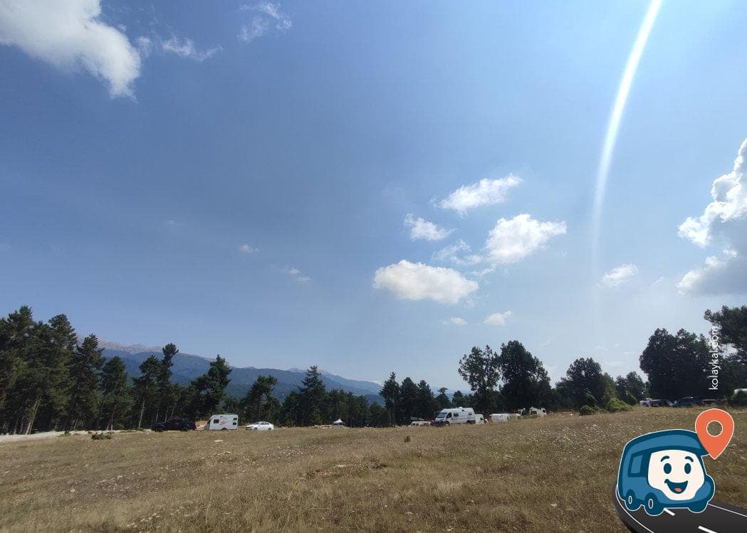 Manzaralı ve Sakin Kamp Alanı - Çamlıyayla, Mersin, foto 2