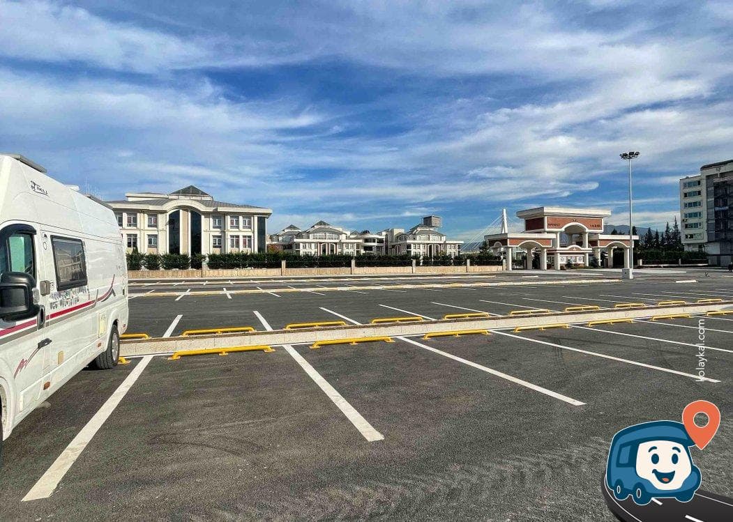 İzmit Merkezi Karavan Park Alanı - Kocaeli, foto 1