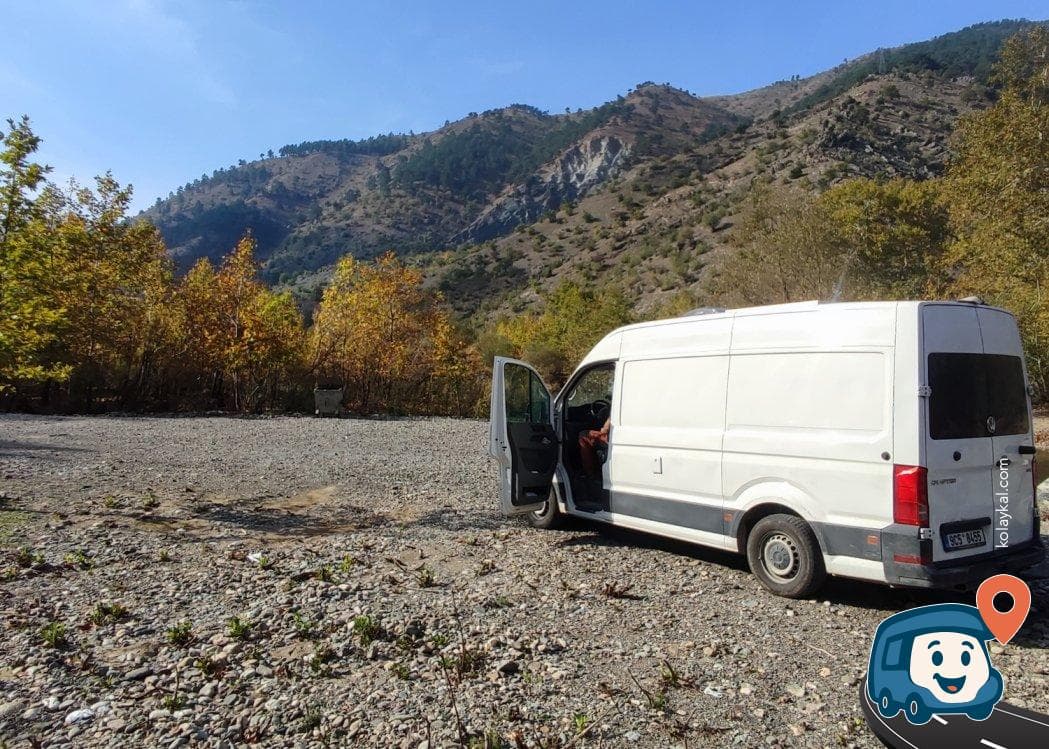 Kapuzbaşı Şelalesi Yolu Üzeri Mola ve Kamp Alanı - Yahyalı, Kayseri, foto 1