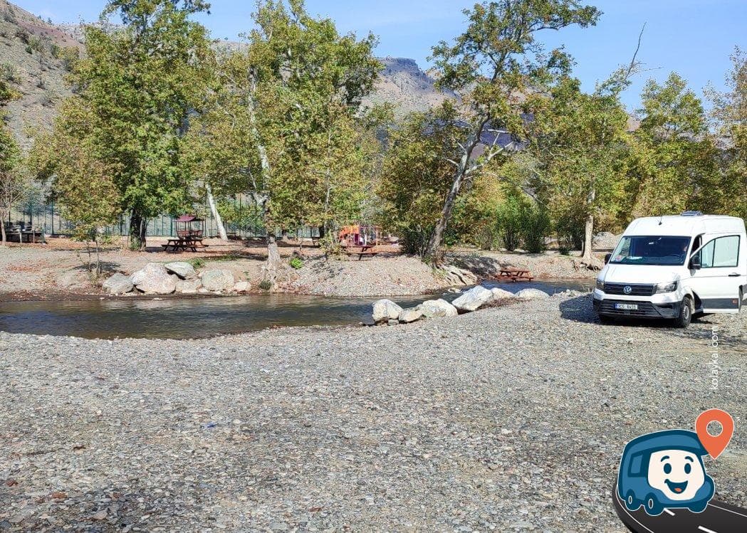 Kapuzbaşı Şelalesi Yolu Üzeri Mola ve Kamp Alanı - Yahyalı, Kayseri, foto 2