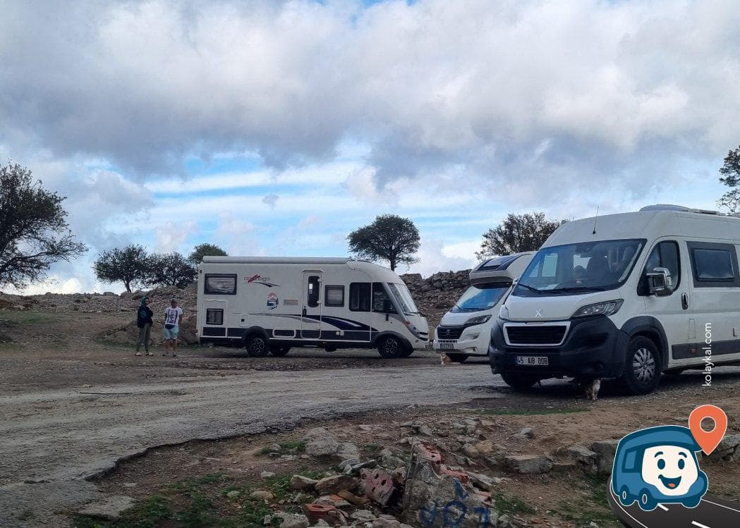 Gökçeada Halk Plajı Yakını Ücretsiz Kamp ve Otopark Alanı - Çanakkale, foto 1