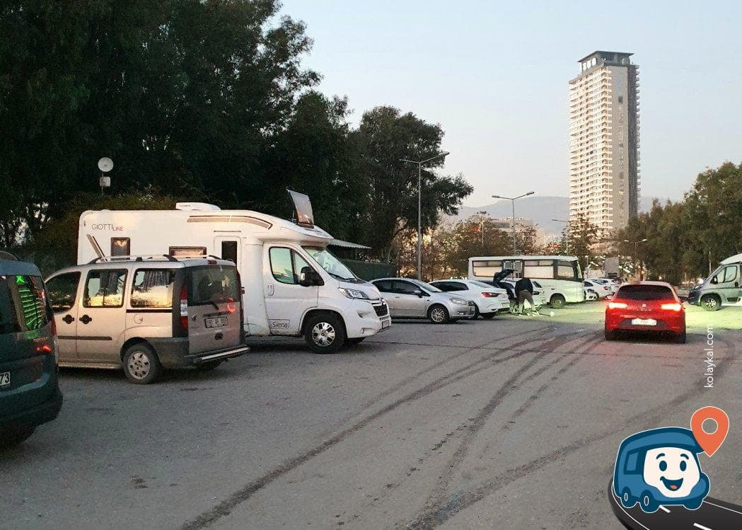 Geceleme Otoparkı Meles Deltası - Konak, İzmir, foto 1