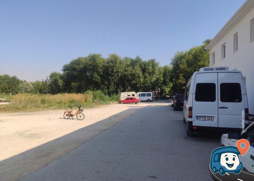 Porsuk Çayı Kenarı Alternatif Otopark ve Tuvalet - Odunpazarı, Eskişehir, foto 2