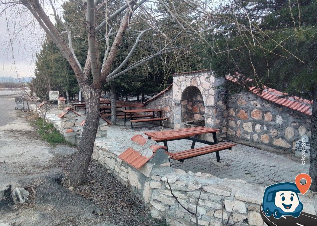 Mezarlık Önü Mola Yeri ve Piknik Alanı - Gelendost, Isparta, foto 1