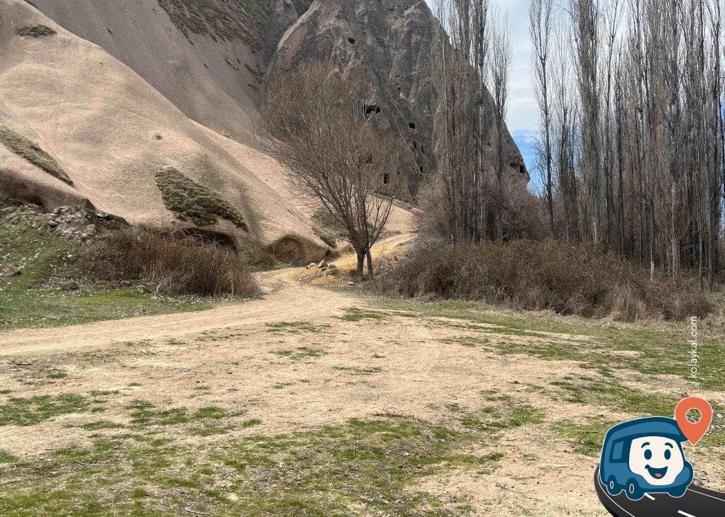 Nehir Kenarı Kamp Alanı - Güzelyurt, Aksaray, foto 2