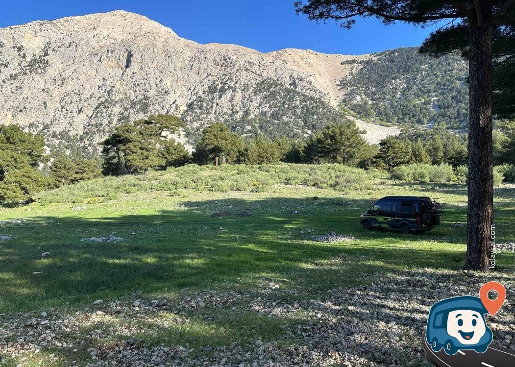 Toros Dağları Sırtında Manzaralı Kamp Alanı - Kumluca, Antalya, foto 3