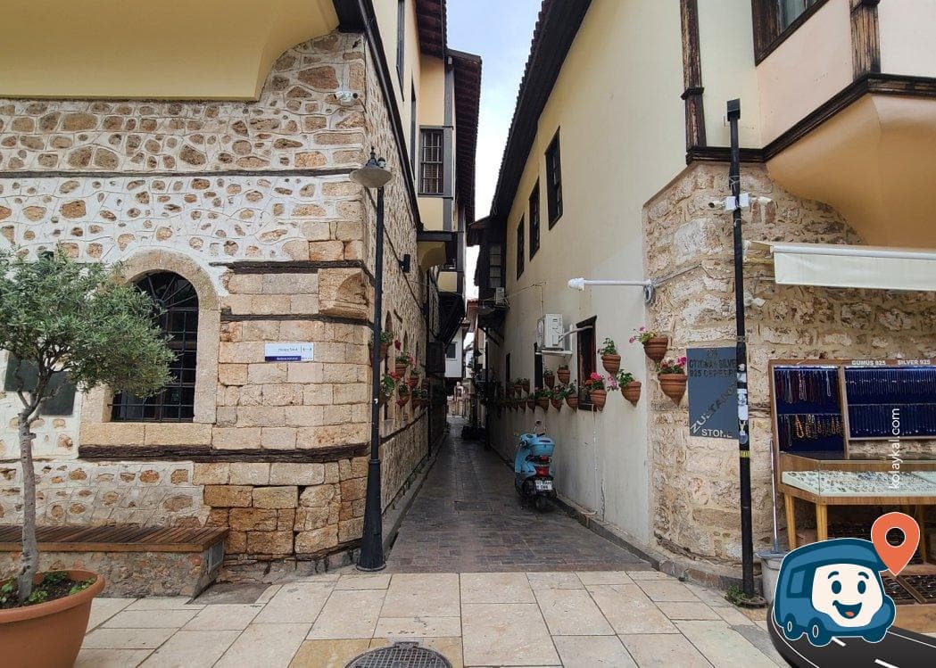 Antalya Şehir İçi Ağaçlık Otopark - Muratpaşa, foto 1