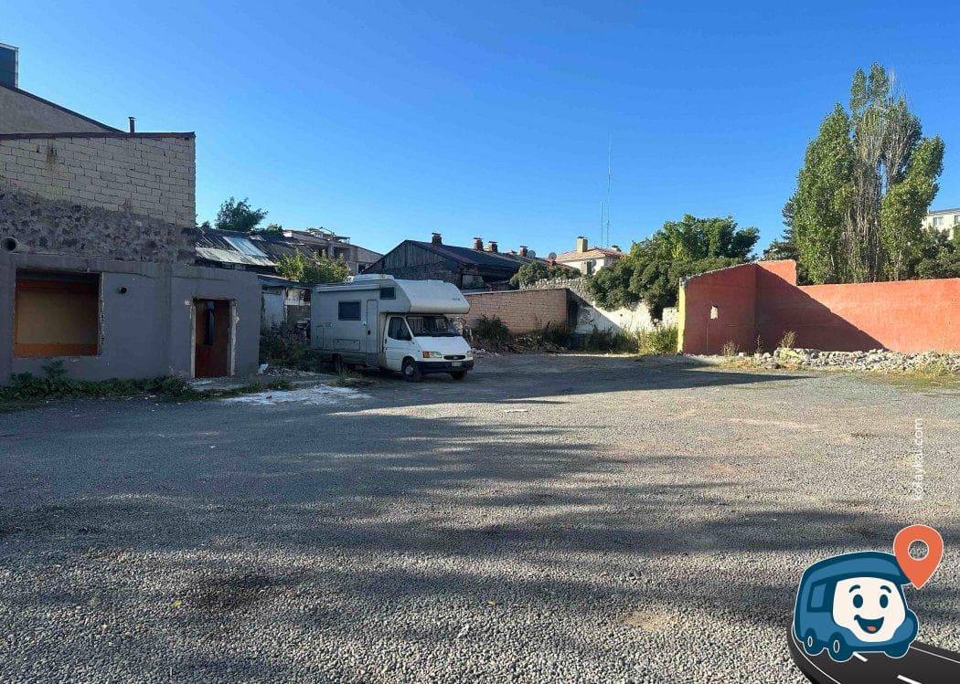 Kars Harabeleri Yanı Sakin Otopark - Kars Merkez, foto 1