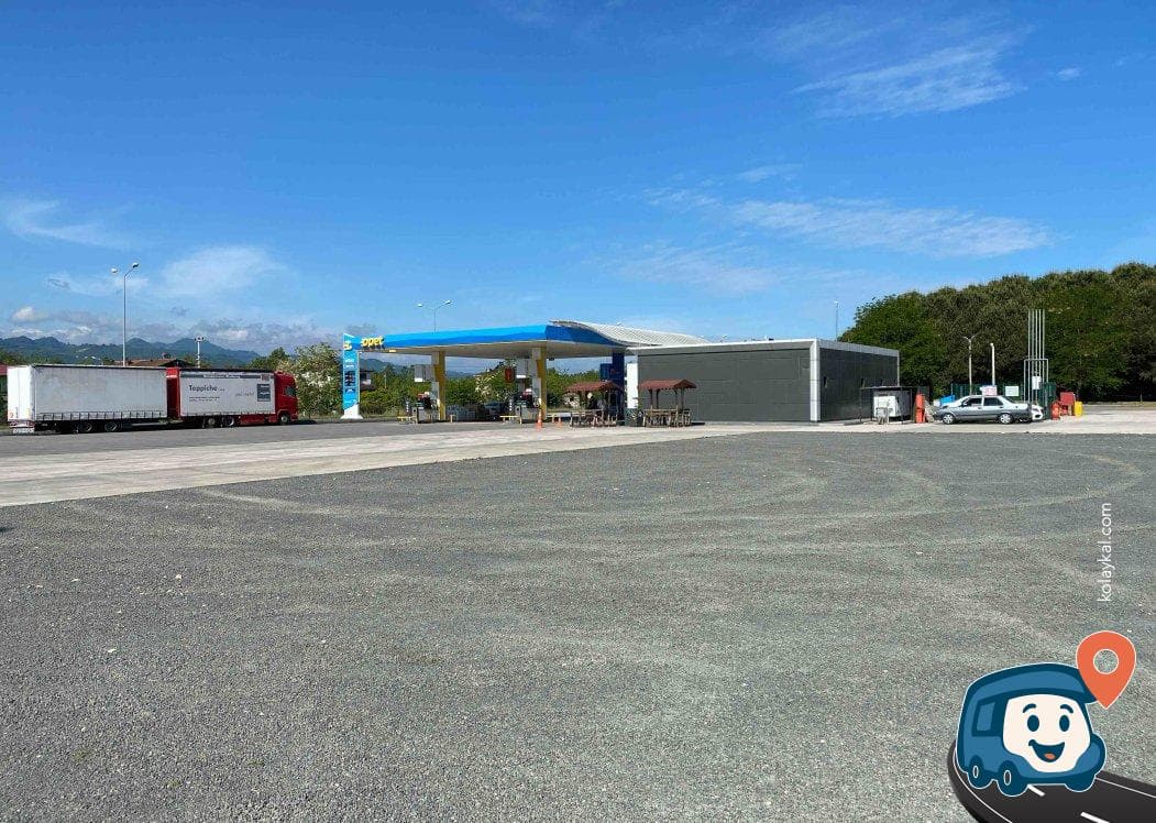Samsun Petrol İstasyonu Yanı Kamp Alanı - Terme, foto 1