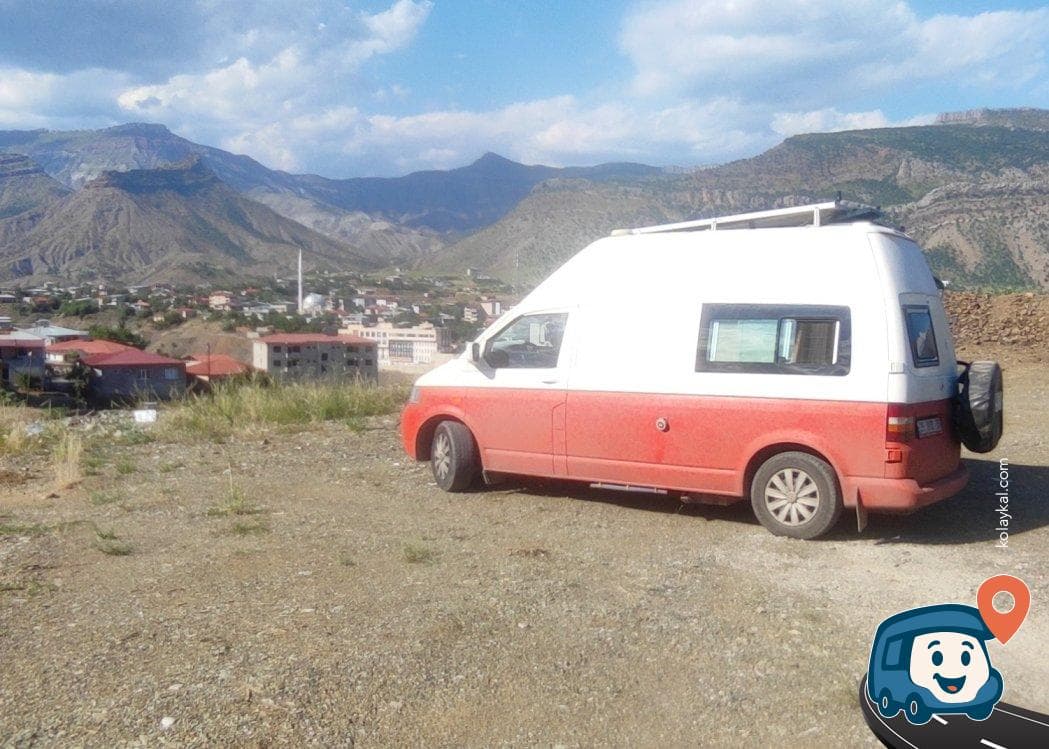 Derecik Camii Otoparkı Doğa Manzaralı Kamp ve Mola Yeri - Hakkari, foto 1