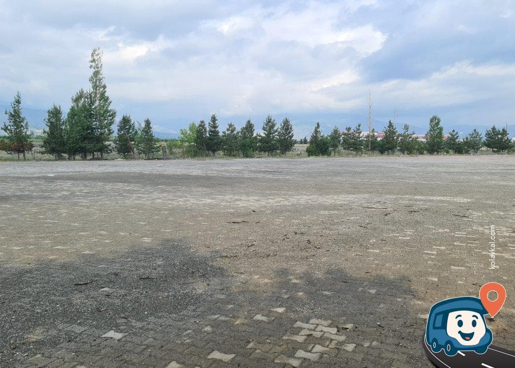 Geceleme Otoparkı - Erzincan Merkez, Erzincan, foto 1