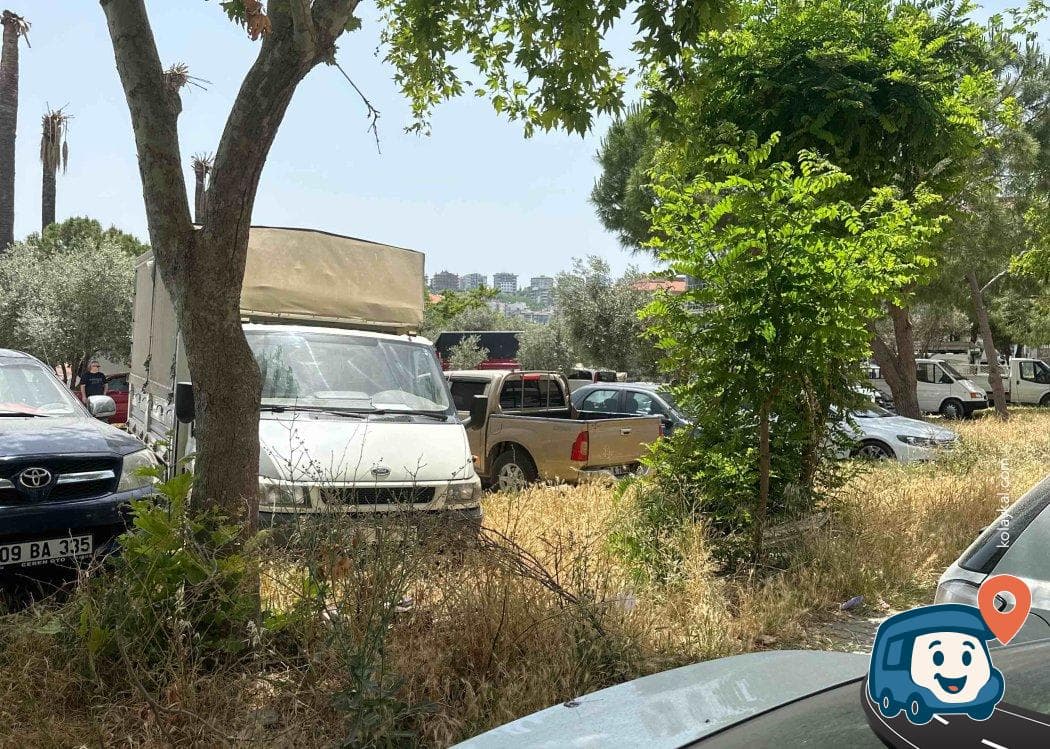Gece Konaklaması İçin Otopark - Kuşadası, Aydın, foto 1