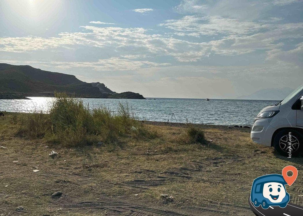 Kirli Otopark Alanı Acil Durumlar İçin - Gökçeada, Çanakkale, foto 3