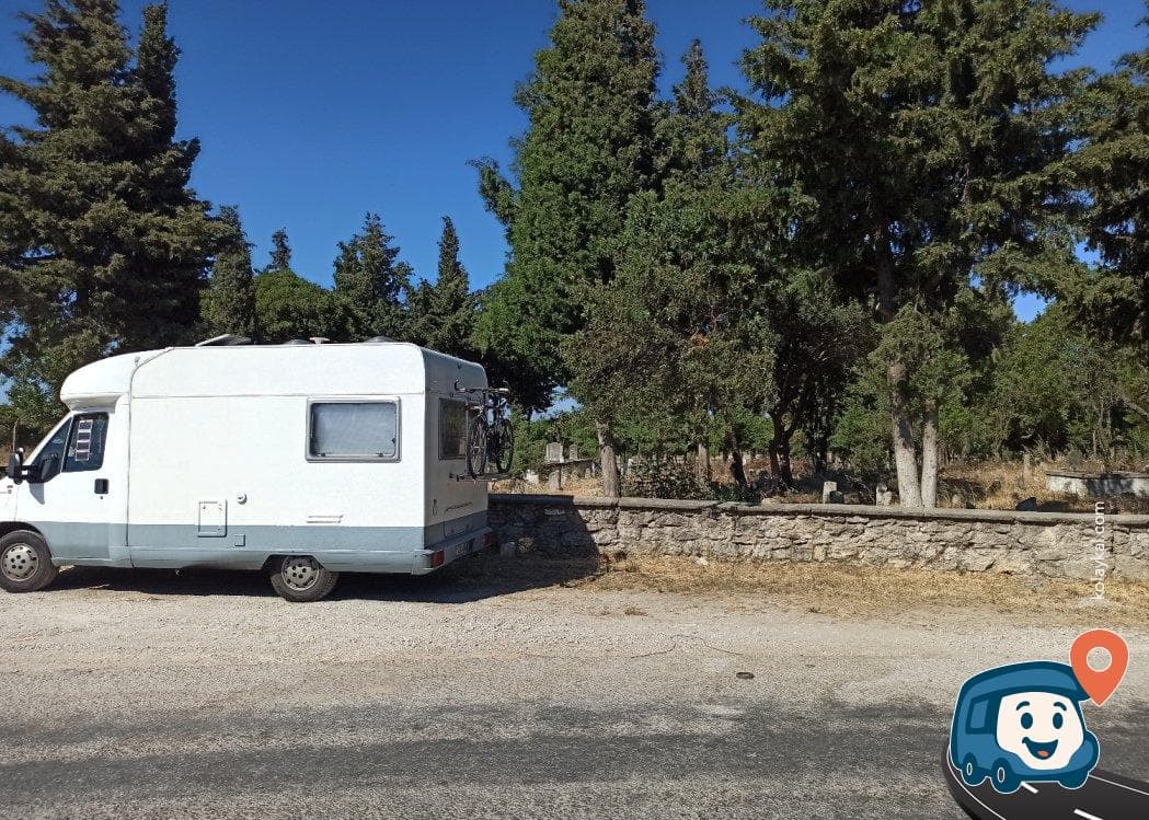 Sunpet Benzin İstasyonu Yanı Otopark ve Kamp Alanı - Çanakkale Merkez, Çanakkale, foto 1