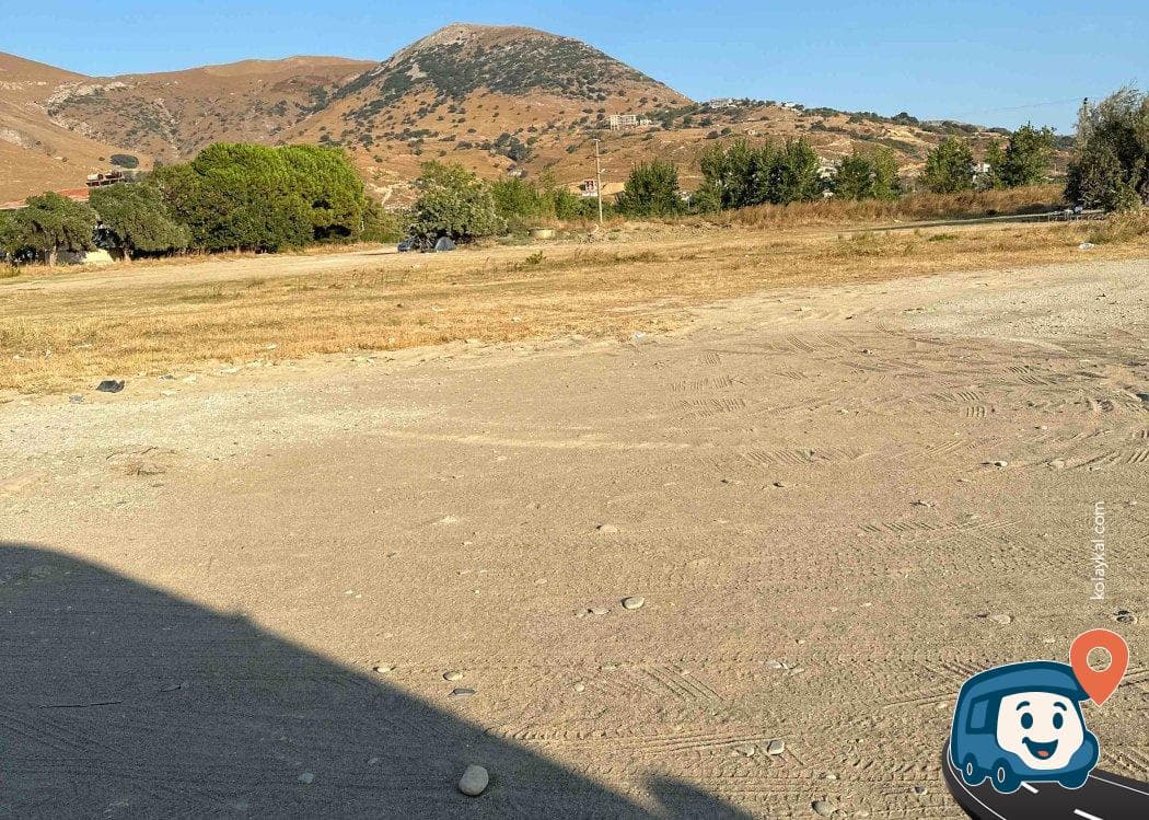 Kirli Otopark Alanı Acil Durumlar İçin - Gökçeada, Çanakkale, foto 4