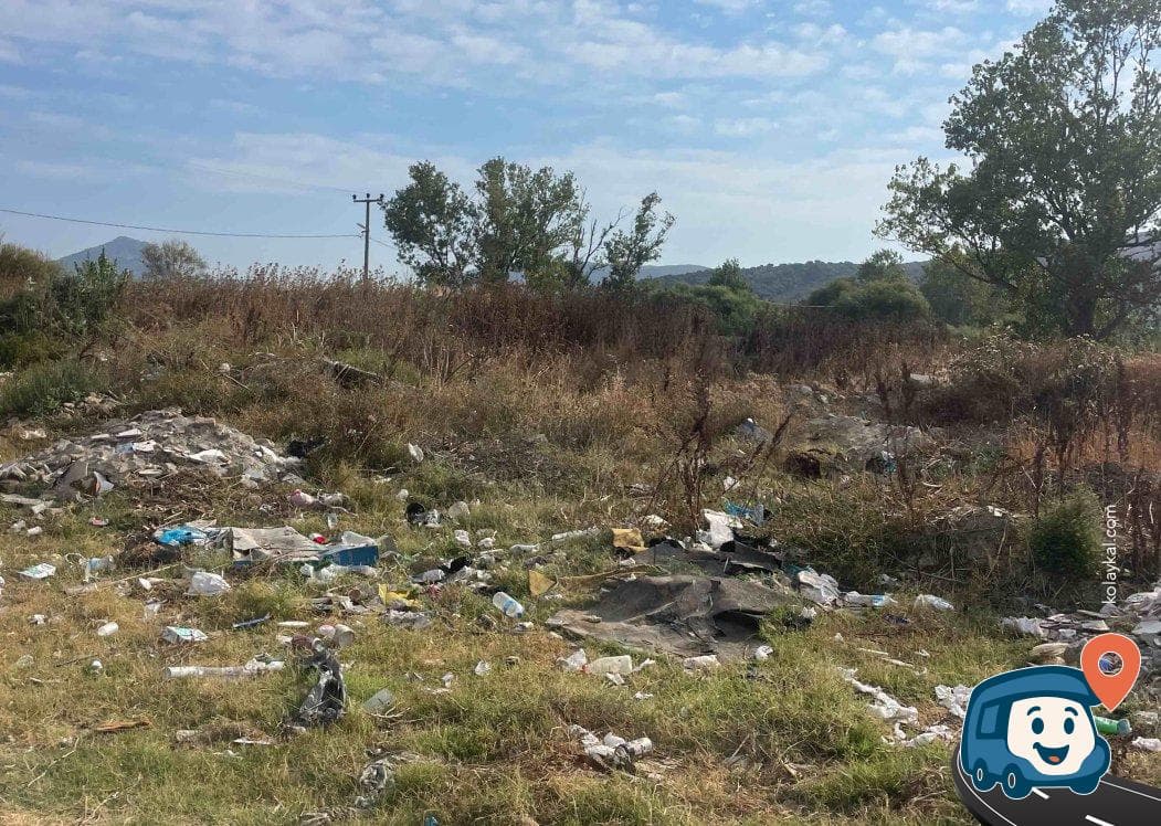 Kirli Otopark Alanı Acil Durumlar İçin - Gökçeada, Çanakkale, foto 1