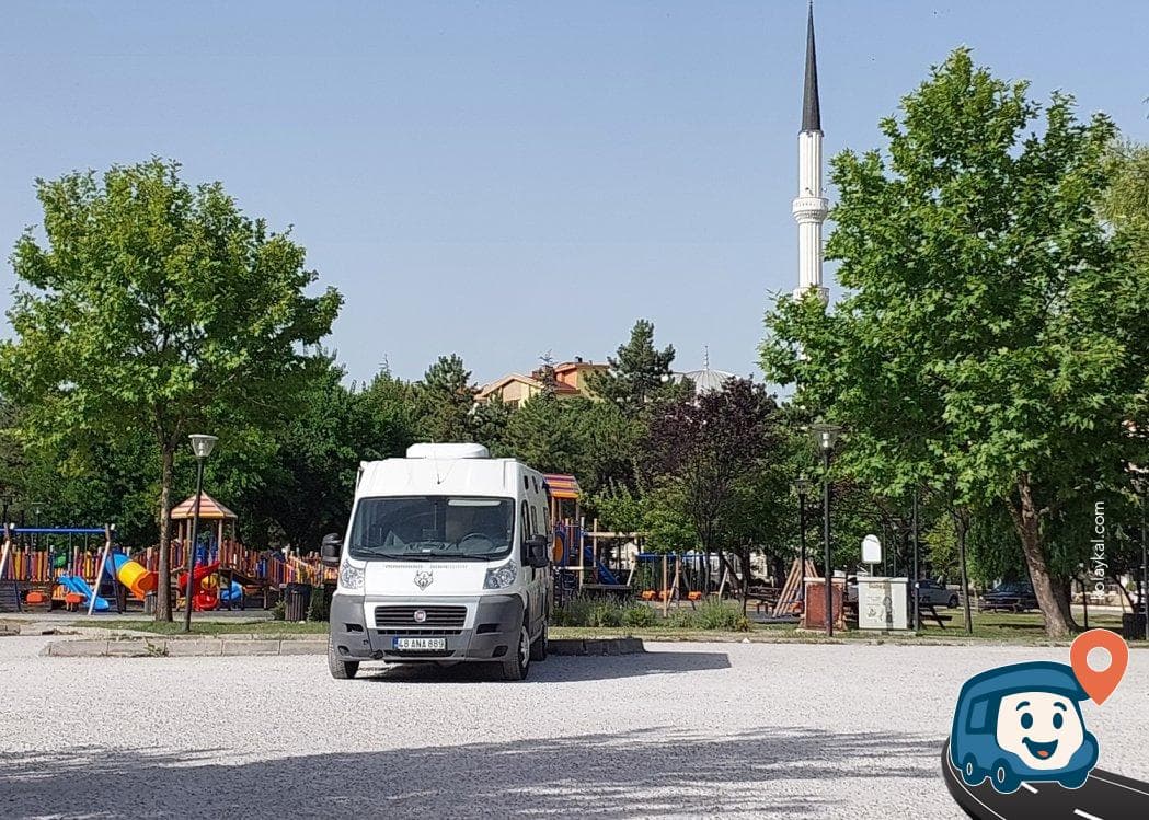 Lozan Parkı Yanı Otopark ve Kamp Alanı - Çankaya, Ankara, foto 1