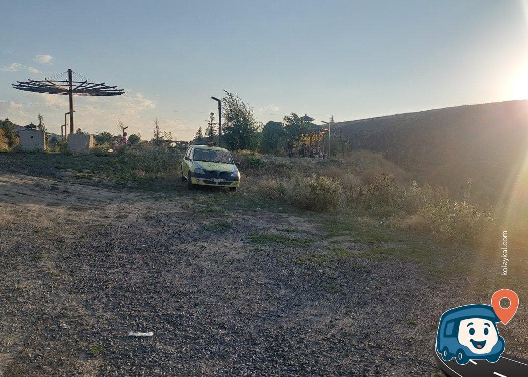 Park Yanı Otopark ve Kamp Alanı - Hamur, Ağrı, foto 1