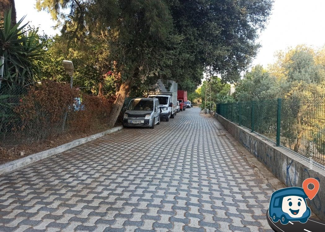 Bodrum Migros Yanı Ücretsiz Otopark ve Gölge Alanı - Muğla, foto 1