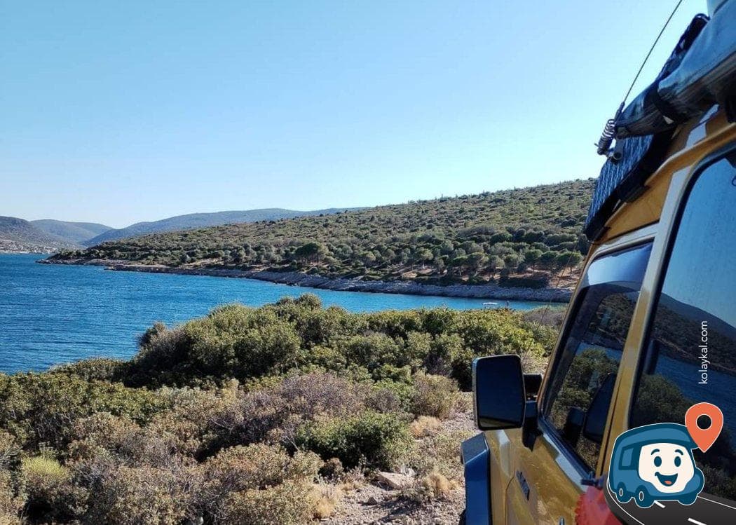 İzmir Körfezi Uçurum Kenarı Manzaralı Kamp Alanı - Urla, foto 1