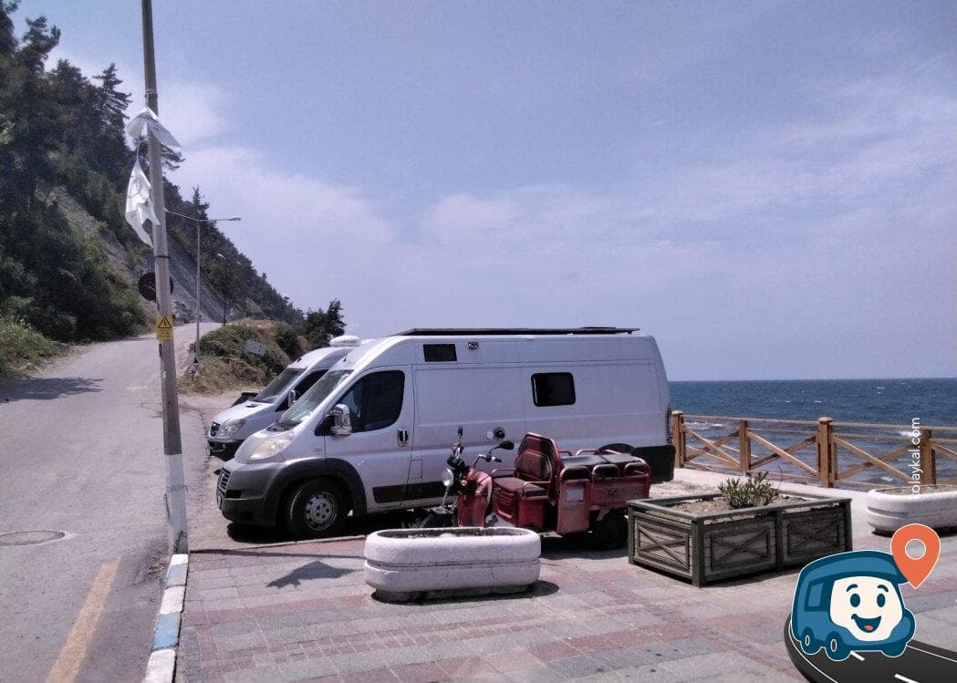 Merkezde Sahil Kenarı Ücretsiz Otopark - Ayancık, Sinop, foto 1