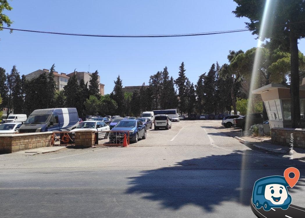 Çanakkale Şehir Merkezi Geceleme Otoparkı - Çanakkale Merkez, foto 1