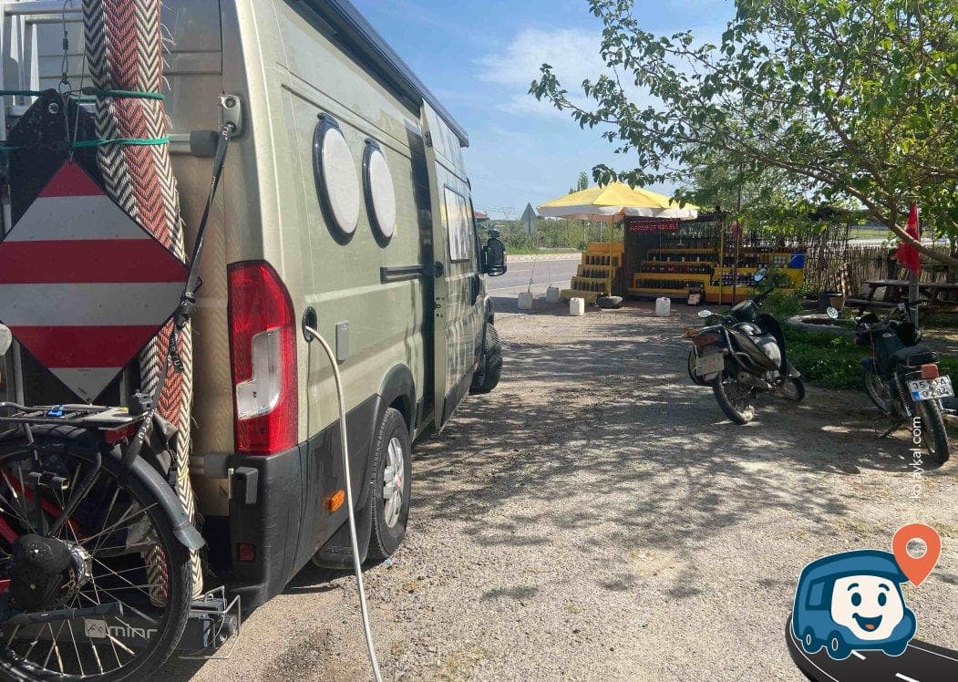 Dikili Yolu Üzeri Ücretsiz Su Kaynağı ve Yerel Lezzetler - İzmir, foto 6