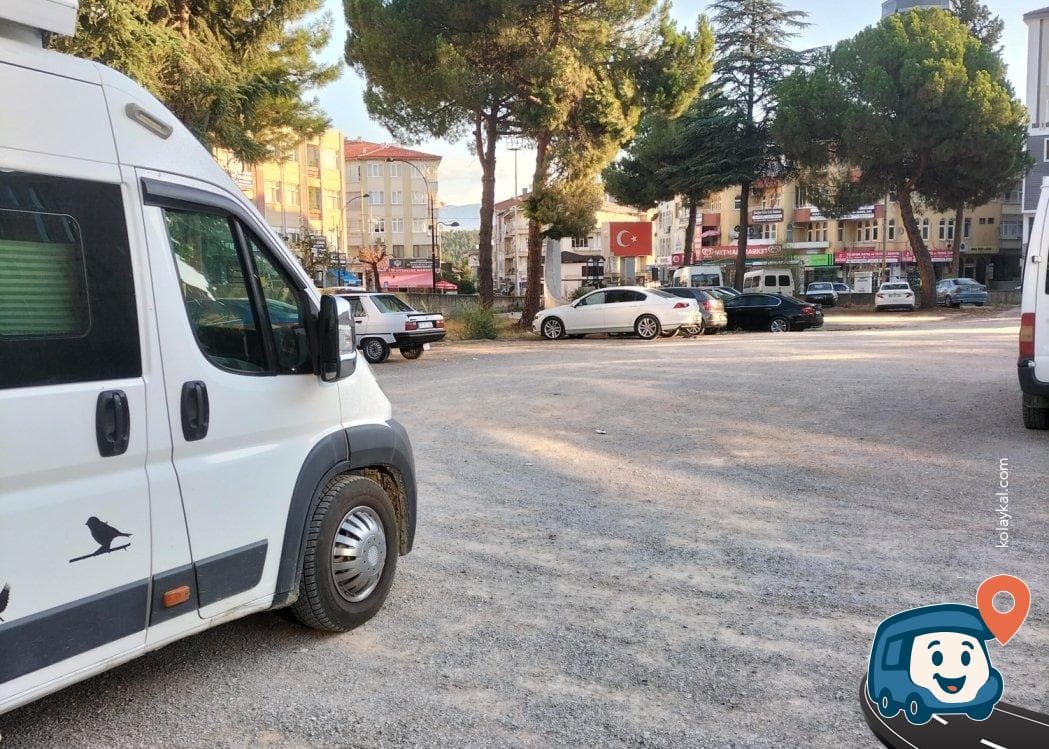 Boyabat Adliyesi Yanındaki Otopark - Sinop, foto 3