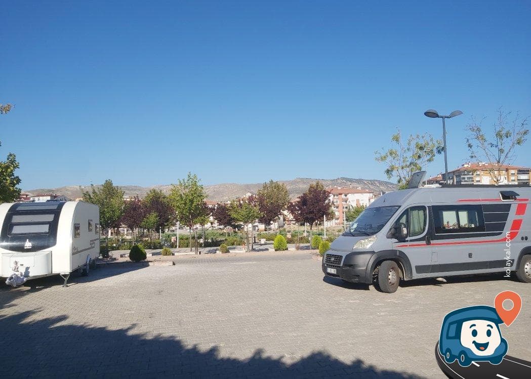 Ala Parkı Karavan Park Alanı - Çankırı Merkez, Çankırı, foto 1