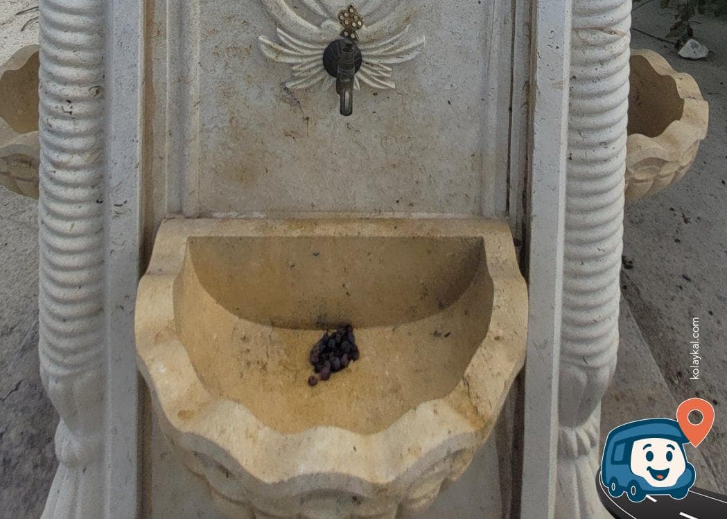 Asmaaltı Kaynak Suyu Yanı Kamp ve Otopark Alanı - Yatağan, Muğla, foto 1