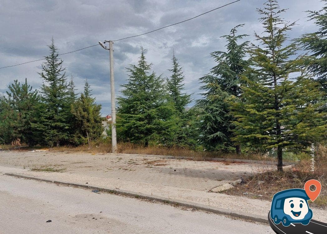 Bozüyük Terk Edilmiş Otopark Hastane Yakını - Bilecik, foto 1