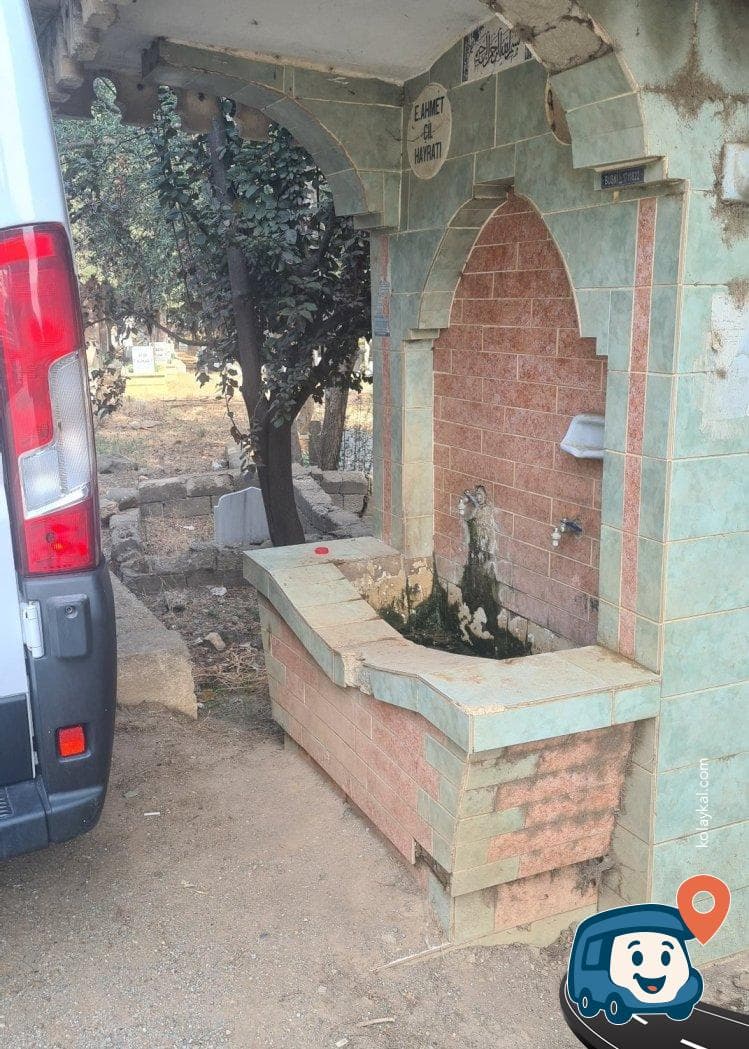 Mezarlık Yanı Yol Kenarı Dinlenme ve Mola Yeri - İzni̇k, Bursa, foto 1