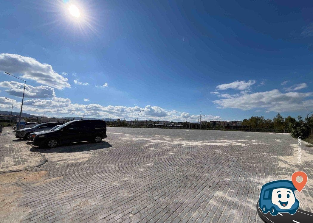 Yalova Sahili Yakınında Ücretsiz Kamp ve Karavan Park Yeri - Çiftlikköy, foto 1