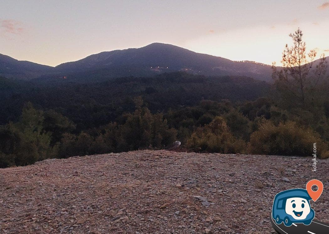 Dağ Yolu Kenarında Sakin Kamp ve Manzara Noktası - Kaş, Antalya, foto 1