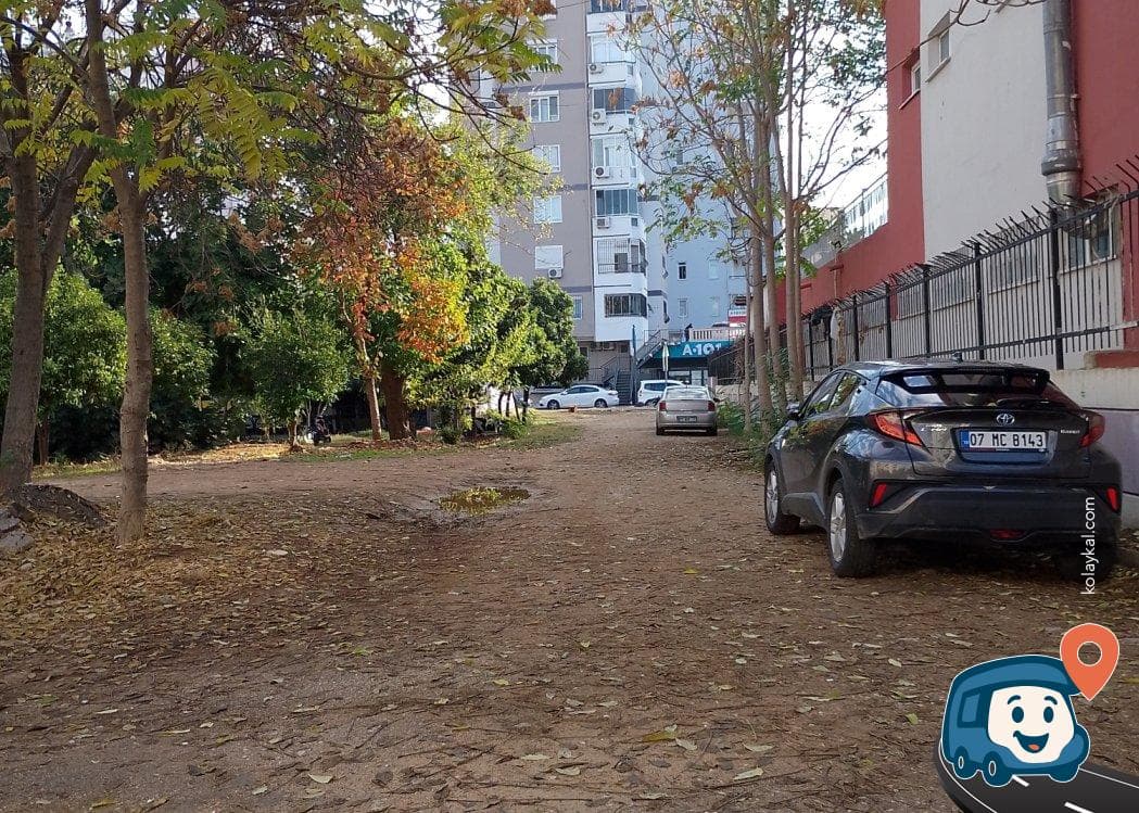 Kaleiçi Yakını Ücretsiz Otopark - Muratpaşa, Antalya, foto 1