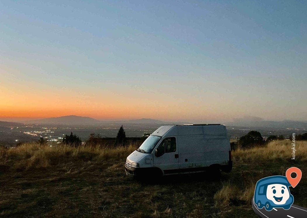 Orman İçi Vadi Manzaralı Kamp Alanı - Salihli, Manisa, foto 1