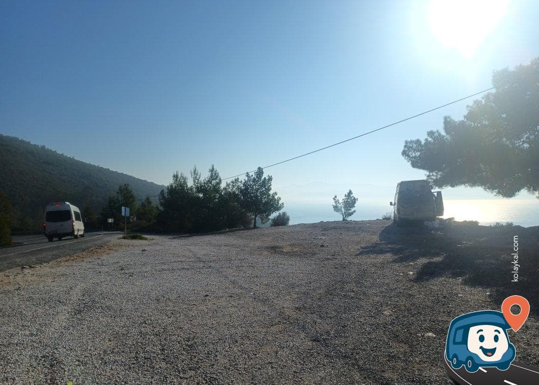 Kuşadası Sahil Yolu Delfin Manzaralı Kamp Alanı - Menderes, İzmir, foto 1