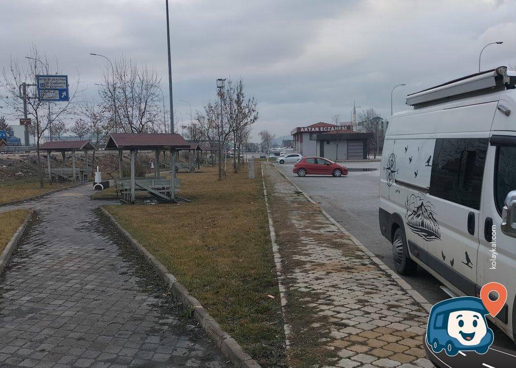 Devlet Hastanesi Yanı Transit Park Alanı - Afyonkarahisar Merkez, Afyonkarahisar, foto 3